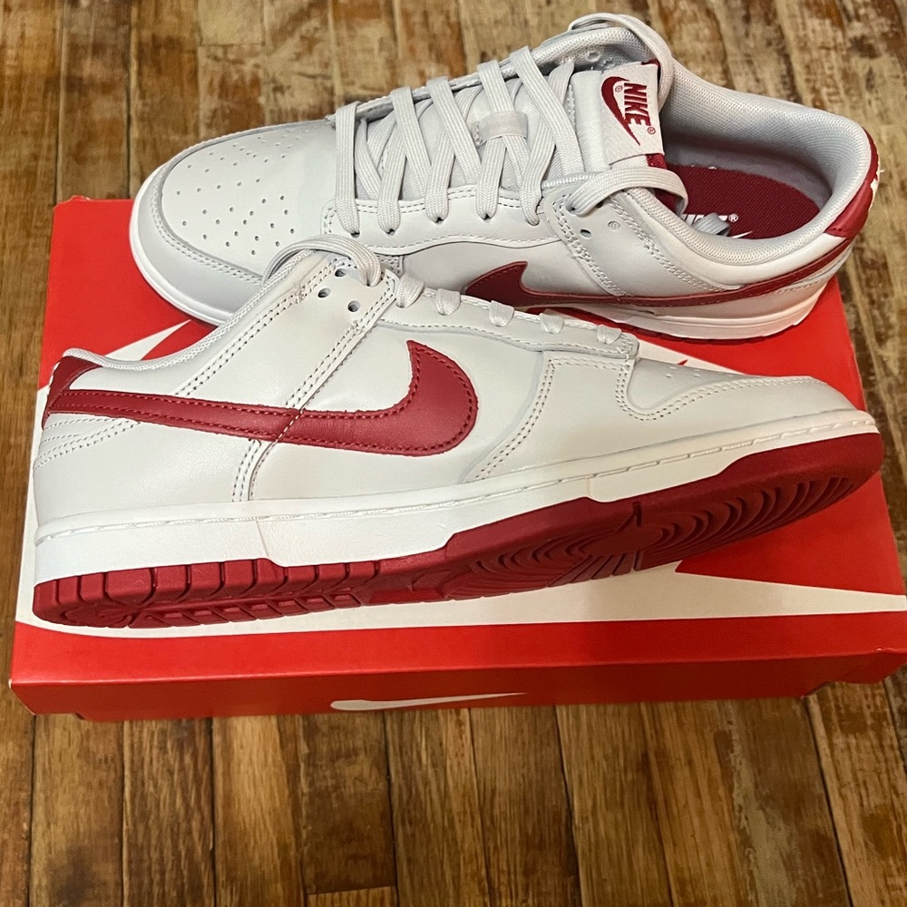 Nike Dunk Low VAST GREY/VARSITY RED-WHITE